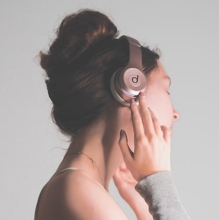 Méthodes thérapeutiques naturelles pour libérer les blocages inconscients et ses émotions en chansons